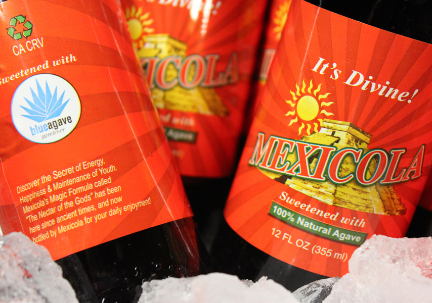 MEXICOLA - The Refreshing Cola Drink